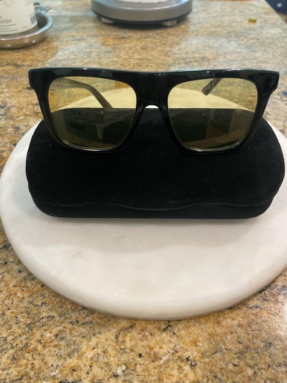 Gucci Women’s Black Square Sunglasses with Green Lenses - Picture 9 of 12